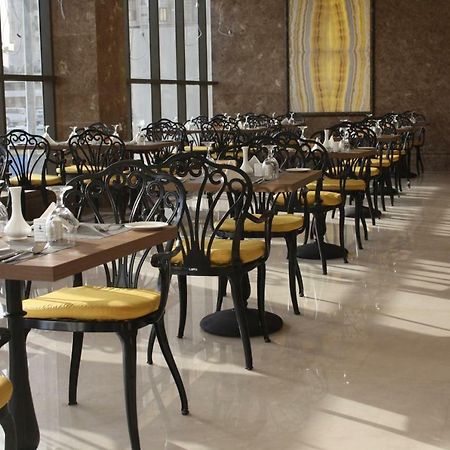Salsabil Hotel By Warwick Al Corniche Jeddah Exterior photo